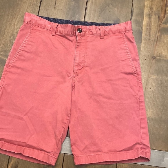 Daniel Hechter Paris pink summer flat front shorts size 32 - Picture 1 of 5